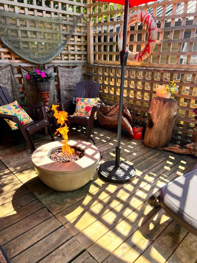 Seas The Day House 5 Star Hottub Pets Bbq Fire Premier Location Gibsons Exterior foto